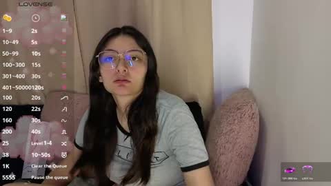 Snapshot of lessliee chatting on May 2, 2026, 7:35 am lessliee online show from May 2, 2026, 7:35 am