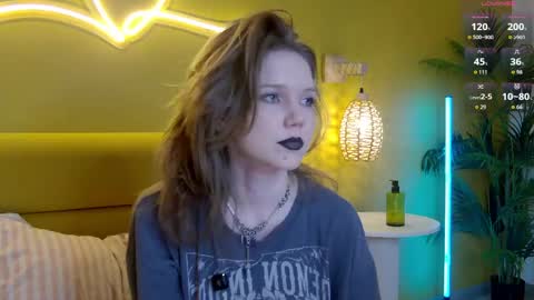 Lessy online show from June 4, 2026, 3:34 am