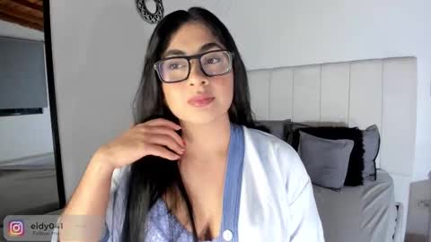 Leticia online show from October 28, 2025, 12:47 am