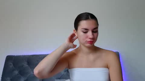 Snapshot of lette_emily chatting on October 28, 2025, 10:30 am Emily online show from October 28, 2025, 10:30 am