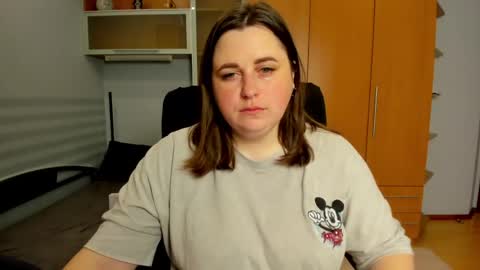 Naomi online show from May 19, 2026, 5:58 am