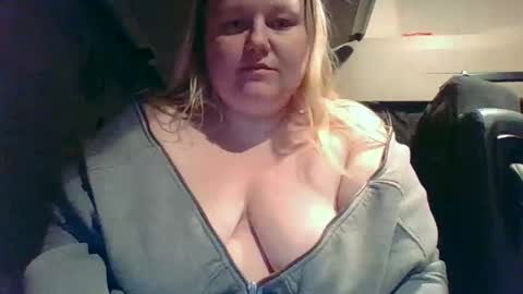 Snapshot of letty_denny chatting on March 4, 2026, 9:04 am Letty online show from March 4, 2026, 9:04 am