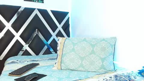 Snapshot of levy_steve chatting on February 22, 2026, 1:40 am LevySteven online show from February 22, 2026, 1:40 am