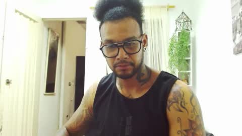 Lewis Strong online show from February 1, 2025, 6:40 pm