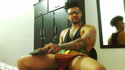 Lewis Strong online show from November 11, 2025, 5:13 pm