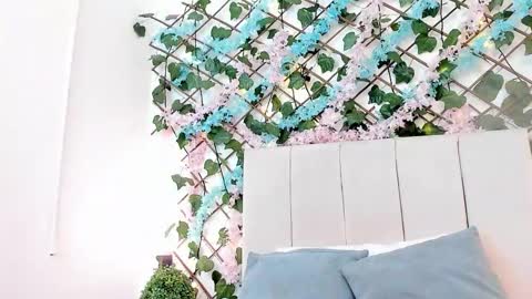 Gabrielle online show from November 8, 2025, 10:48 am