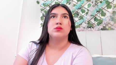 Gabrielle online show from November 14, 2025, 10:47 am