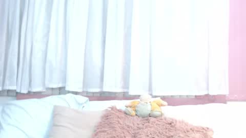 Gabrielle online show from November 24, 2025, 11:21 am