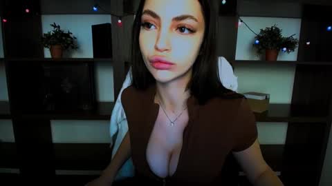 Alexia online show from March 1, 2025, 12:12 pm