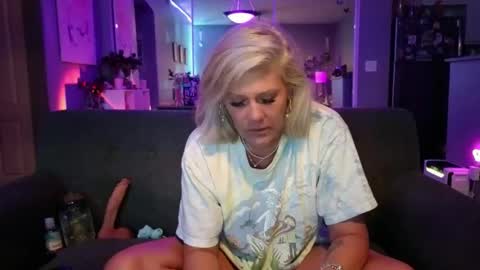 Lexi online show from March 13, 2026, 4:19 am