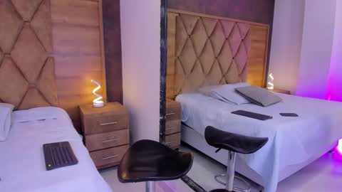 Snapshot of lexianddeker chatting on October 15, 2025, 7:03 pm Lexi  Derek online show from October 15, 2025, 7:03 pm