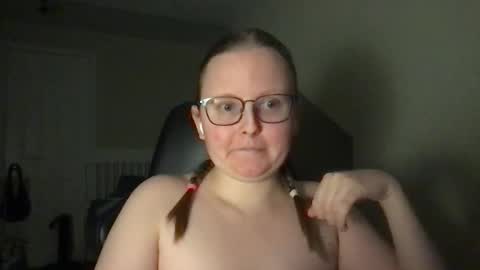 Snapshot of lexielilacs chatting on February 25, 2025, 3:42 am lexie online show from February 25, 2025, 3:42 am