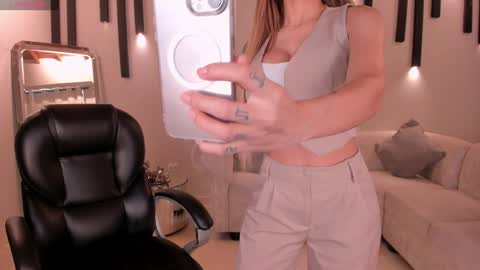 Snapshot of lexiewayne chatting on January 15, 2025, 8:26 pm Lexie online show from January 15, 2025, 8:26 pm