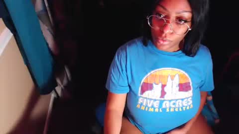 LEXIJAYNE online show from February 21, 2025, 9:45 am