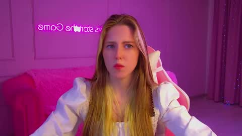 Snapshot of lexireadway chatting on September 18, 2025, 6:26 am Lexi online show from September 18, 2025, 6:26 am