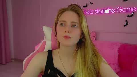 Snapshot of lexireadway chatting on October 18, 2025, 6:30 pm Lexi online show from October 18, 2025, 6:30 pm