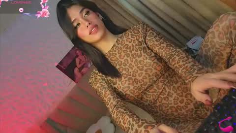 Naturaly Born Goddess  Ms. kendall  online show from December 13, 2025, 7:53 pm