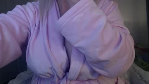 Snapshot of lexxa_blond chatting on May 14, 2026, 10:38 pm Hannah online show from May 14, 2026, 10:38 pm