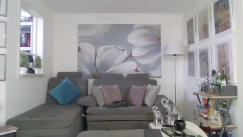 LEXX  BUSTER online show from October 28, 2025, 6:43 pm