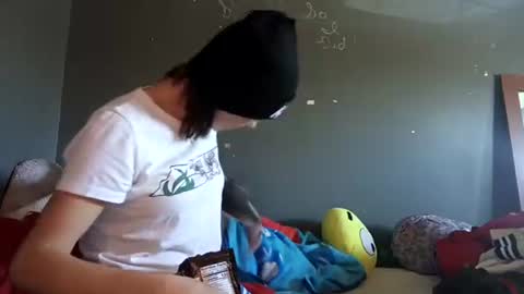 lexxndemm online show from December 4, 2024, 4:38 pm