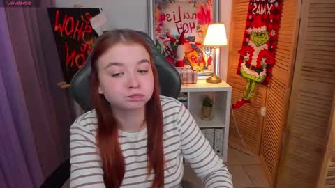 lexxxyone online show from December 11, 2024, 3:26 pm