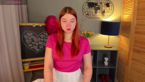 lexxxyone online show from March 11, 2025, 2:07 pm