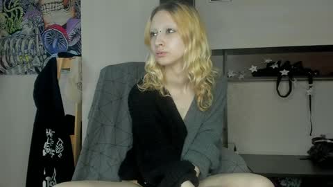Lexy online show from May 29, 2026, 11:19 am