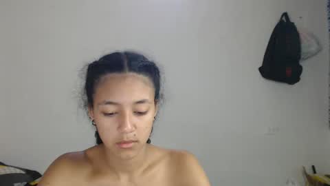 lolita online show from February 10, 2025, 3:32 pm