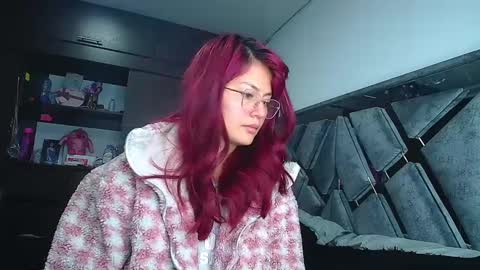 Leydy  online show from September 24, 2025, 12:36 am