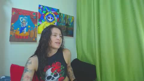 leyla_horny_bg online show from December 2, 2025, 11:00 pm