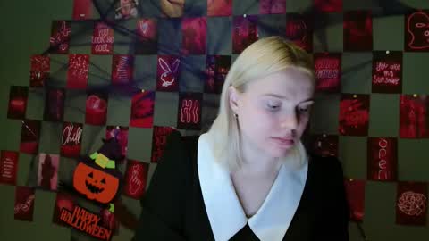 Leyla online show from October 2, 2025, 6:31 am