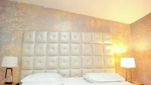 LEZY online show from January 16, 2026, 7:29 pm