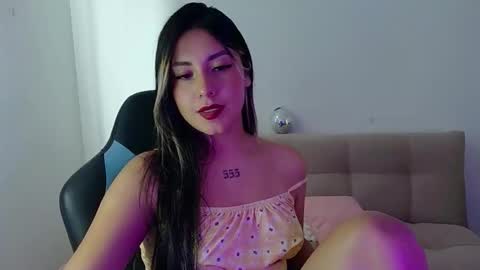 Lia  online show from February 19, 2026, 7:32 pm