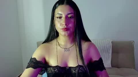 Lia  online show from May 16, 2026, 7:01 pm