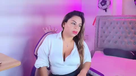 Lia  online show from July 11, 2026, 4:04 am