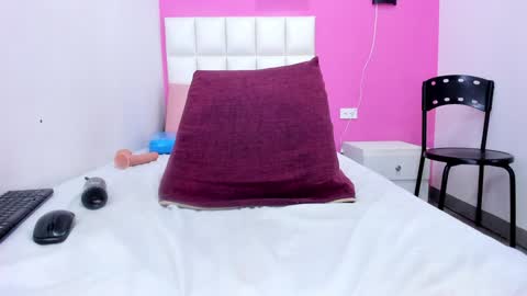 Snapshot of lia_antonella69 chatting on January 30, 2025, 2:36 pm karol online show from January 30, 2025, 2:36 pm