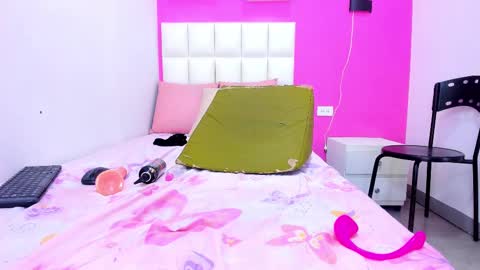 Snapshot of lia_antonella69 chatting on February 27, 2025, 2:21 pm karol online show from February 27, 2025, 2:21 pm