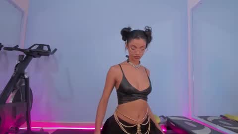 Snapshot of lia_girl2 chatting on March 6, 2025, 4:30 am Lia online show from March 6, 2025, 4:30 am