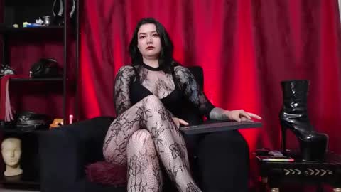 Snapshot of lia_izumy chatting on May 4, 2026, 10:17 pm . online show from May 4, 2026, 10:17 pm