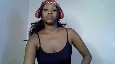 lia online show from October 21, 2025, 1:12 pm