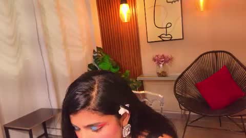 LIA online show from July 1, 2026, 6:07 pm