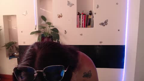 Lia Mitch online show from January 8, 2025, 9:23 pm