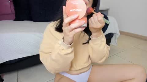 Lia online show from April 3, 2026, 9:02 pm