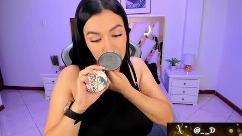 Alejandra online show from January 22, 2025, 7:35 am