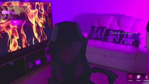 Snapshot of liaa_rodriguezz chatting on February 4, 2025, 1:02 am Liaa  online show from February 4, 2025, 1:02 am