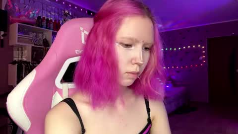 Snapshot of liaaluna chatting on June 24, 2026, 1:32 pm Lia online show from June 24, 2026, 1:32 pm