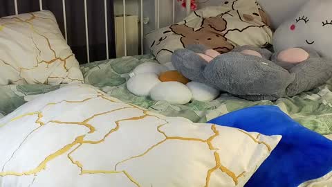 Lia  online show from December 11, 2024, 12:34 pm