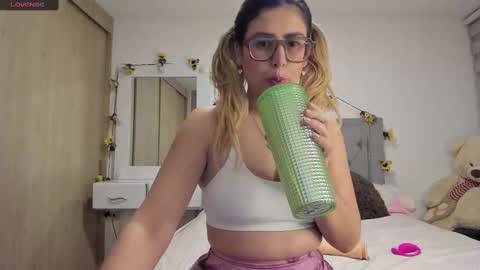 Lia  online show from February 21, 2025, 2:06 am