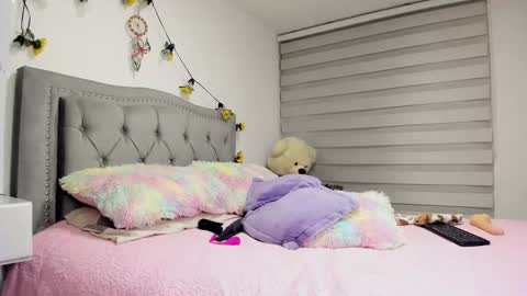 Lia  online show from March 11, 2025, 5:38 am