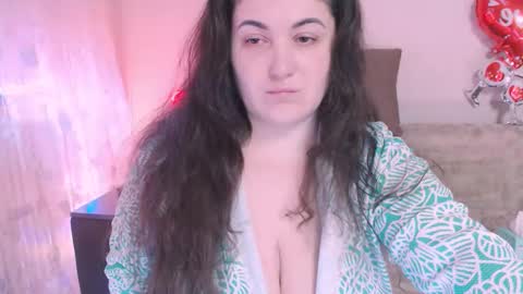 miss Lia  colection for travel online show from March 2, 2025, 3:48 pm